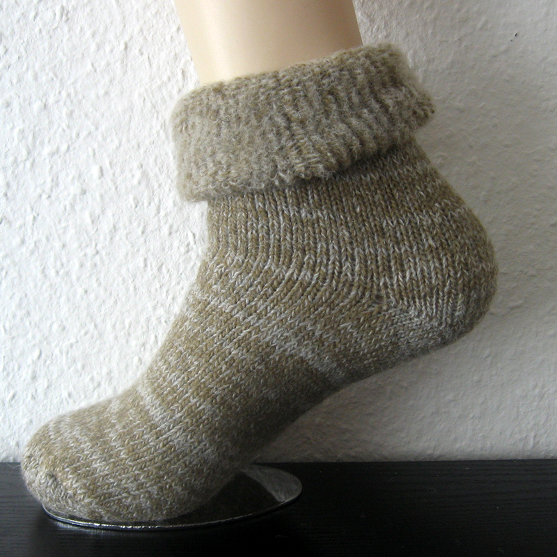 1 Paar dicke Wollsocken Kuschelsocken mit Umschlag 63% Wolle Braun