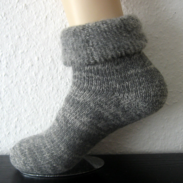 1 Paar dicke Wollsocken Kuschelsocken mit Umschlag 63% Wolle Grau